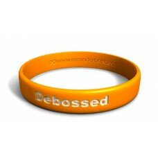 DEBOSSED WRISTBAND IN YELLOW